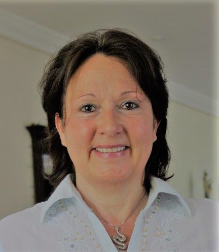 Dr. Mariann Toth-Hennig